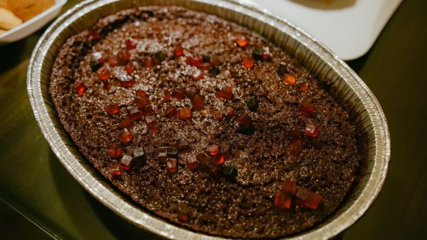 Pear and Ginger Sticky Toffee Pudding Without a Soggy Base Pear and Ginger Sticky Toffee Pudding Without a Soggy Base