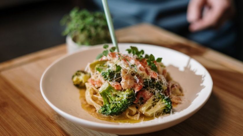 Wild Garlic Pesto Pasta: The Bitter-Bite Fix