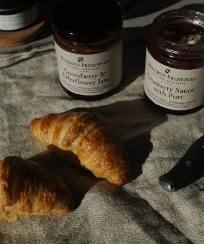 Bramble Jelly from Blackberries and Apples That Sets Cleanly Bramble Jelly from Blackberries and Apples That Sets Cleanly