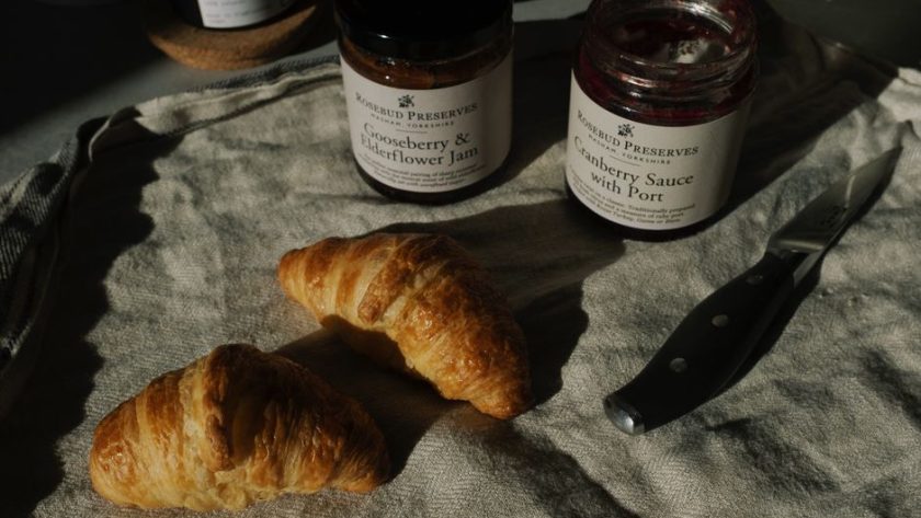 Bramble Jelly from Blackberries and Apples That Sets Cleanly Bramble Jelly from Blackberries and Apples That Sets Cleanly