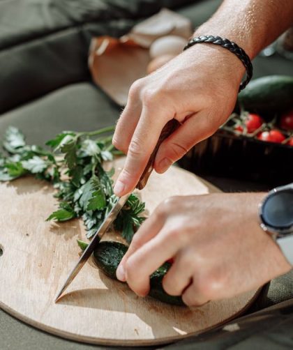 Radish, Pea Shoot and Feta Spring Salad That Stays Crisp