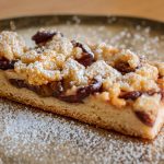 Spiced Apple and Oat Crumble Bars That Stay Crisp